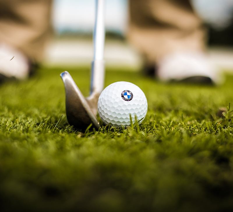 P90141962_highRes_bmw-golf-cup-interna